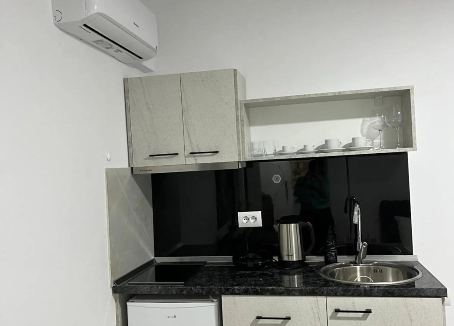 Viva Apartments Përmet 0*,