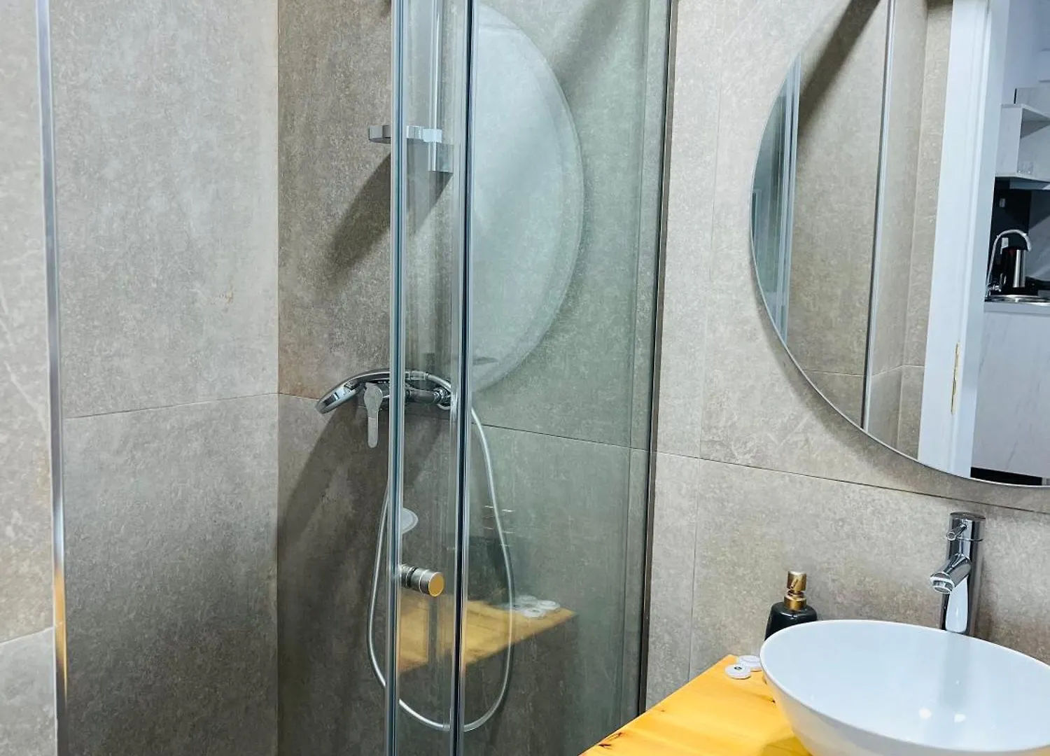 Viva Apartments Përmet 0*,